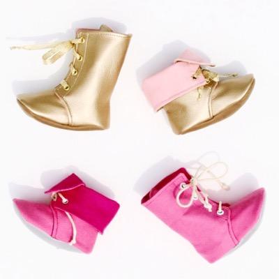 Mama, artist and baby shoe maker living in Ohio! shop my clothing and shoes at http://t.co/8VxFJFG3GH