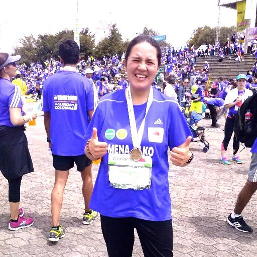 Politóloga, magíster en estudios de género, Lesbofeminista. Amante de  perritxs y gatitxs. Amo el Running, el fútbol y a River plate, el poliamor son las amigas