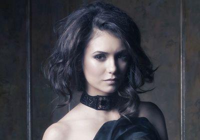 Mirror, mirror on wall, who is the baddest of them all?The Evil Queens blood runs through my veins||18+||OC||Single|| #Descendants #OUATDRP