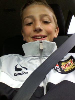 i play for mkdons set  and im a goalkeeper. :) :)