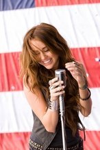 Hey, I'm Mileyy. Single ;). I'm nice, I love making new friends, I'm crazyy, and I loove music. TALK TO MEE!