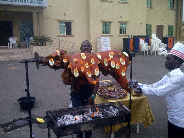 kayodeoke4444's profile picture. Divine Favour Catering Service. {Local $ continental dishes: small chops n cocktail drinks n more}             For booking contact: 08081482600, 08140272053.