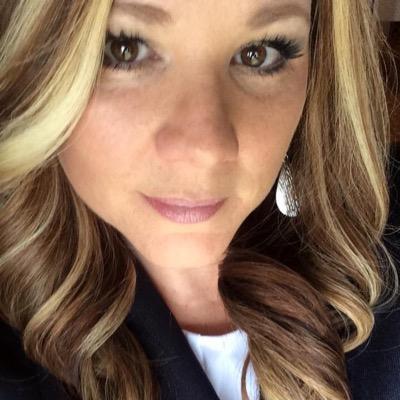 lashpolicelady's profile picture. Younique! Long lashes are my passion! Follow me for make up tips and tricks plus more. Or join my team & get paid to play w/ makeup!