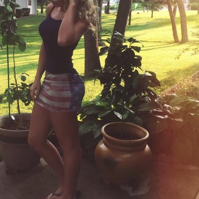 • just your typical 'merica lovin' college girl • Avi is me•