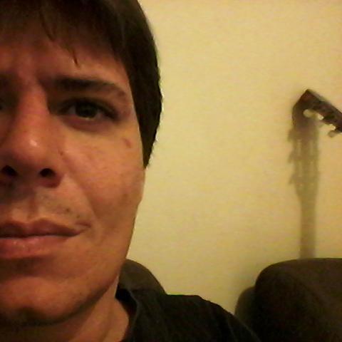 df_macedo's profile picture. 