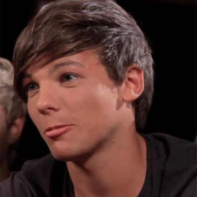 @lubricantlouis gave you this free follow so follow her& @lilosarrow please. follow pls give to the greedy :'( dont unfollow ok? fuck your ratio :-)))