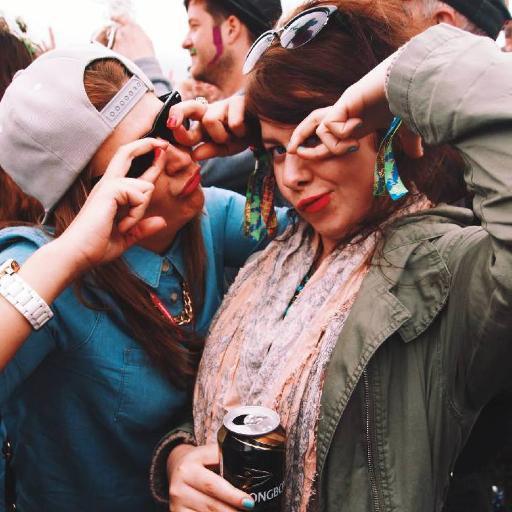 elizabethpether's profile picture. Printed trouser addict
