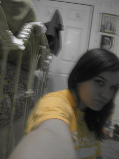 bellethiel's profile picture. crazy person....addicted to claw machines....loves her friends....wants to go to steubie U....