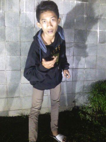 hudhasu2's profile picture. Geblek rentenk pop punk fans