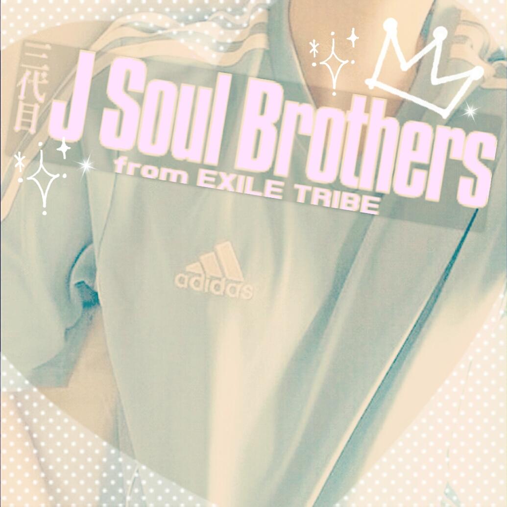 JSBAを経てperformer兼vocalとして三代目 J Soul Brothersに加入した女の子の話。ロング妄想ならではの深い世界を楽しんで頂けたらと。リプへのお返事は @Dear_3JSBbluexx から♡たまに裏話も。
JSB/NAOTO/小林直己/ELLY/山下健二郎/岩田剛典/今市隆二/登坂広臣/臣隆