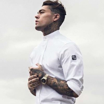 EthanRPGVAC's profile picture. Seras-tu encore timide, quand je serais entre tes reins ?