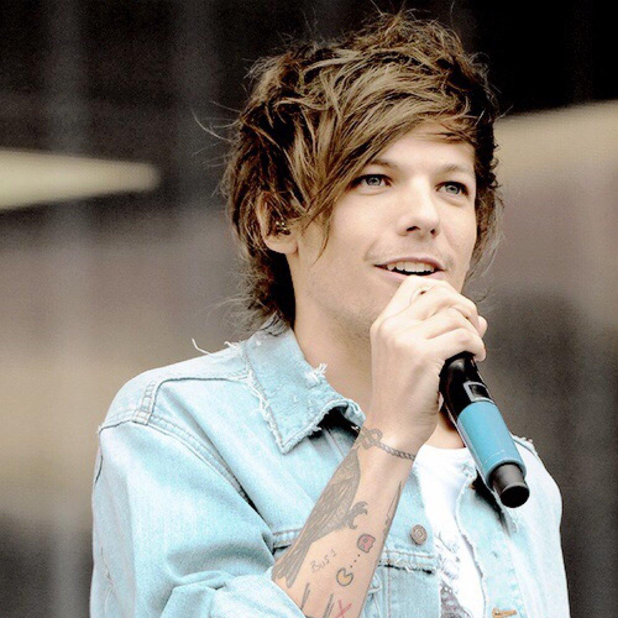 LouBarlowcj's profile picture. Latest Louis Tomlinson news can be found here. Follow for the latest updates!