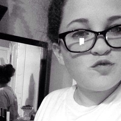 Chey_barton01's profile picture. 