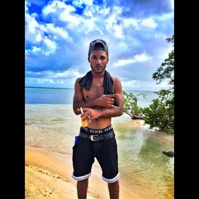 TiiMoGuiizmo's profile picture. #LikeSing #MusicIsLife #HME Awes'BLOck