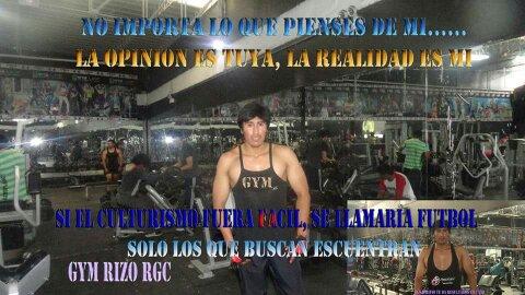 nasi  el  5 de  octubre  de 1991 soy  de  arequipa  y tengo  18 años  me gusta  bailar  y los  deportes    mi  joby  es  es el  gotf