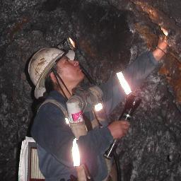 Geologa UNMSM, Madre Lesbiana, apasionada por la ciencia, la comida, he vivido en Peru, Canada y Mexico. La vida es tan corta para ser una etiqueta por siempre.