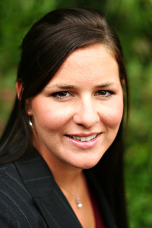 emilygray's profile picture. Portland, Oregon Real Estate Broker with John L. Scott: Guiding Buyers Through the Biggest Purchase They'll Make and helping My Sellers Move Quickly!