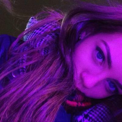 aleahrpgsmo's profile picture. underestimate me so i can embarrass you.