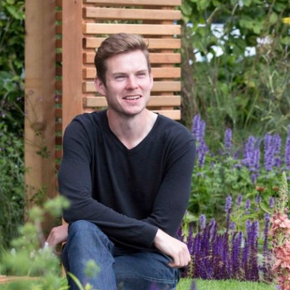 Award winning garden designer, plant enthusiast, London College of Garden Design graduate & Yorkshireman!