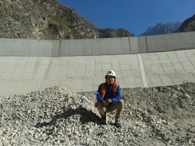 maurych2002's profile picture. 