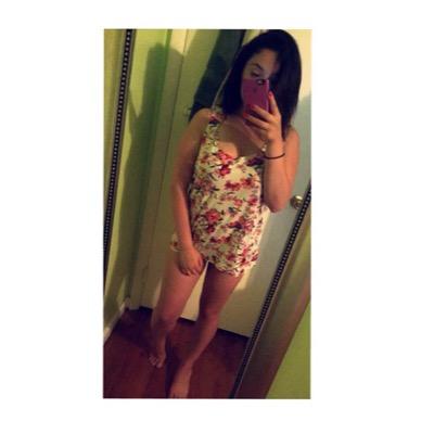 queenchula_xoxo's profile picture. 