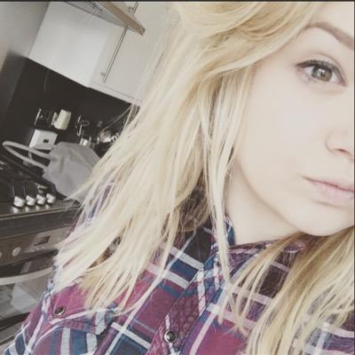 amypurps10's profile picture. ❤️