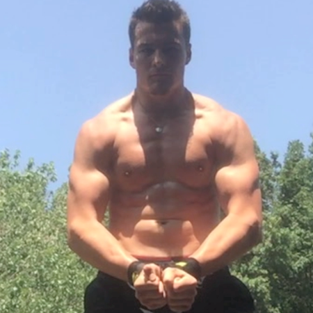 All-natural collegiate male cheerleader, Men's Physique / #FitFam #Aesthetics #SWOLDIER 19 years old.
. . . .
Instagram: mitchtomlin