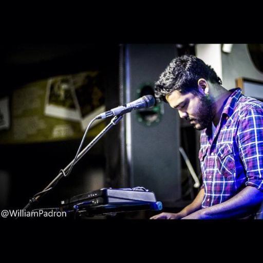 Musico y Profesor Venezolano.
Teclas en @losjbanda