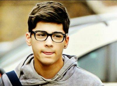 ricky1direction's profile picture. Hy, I fans one direction, I like all song ONE D., and my favorit singer is zyan Malik but he has left in the boyband ONE D.