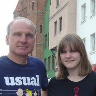 DMuggleton's profile picture. currently in uk raising funds to assist an aid centre for Ukrainian people in Gdańsk Poland.