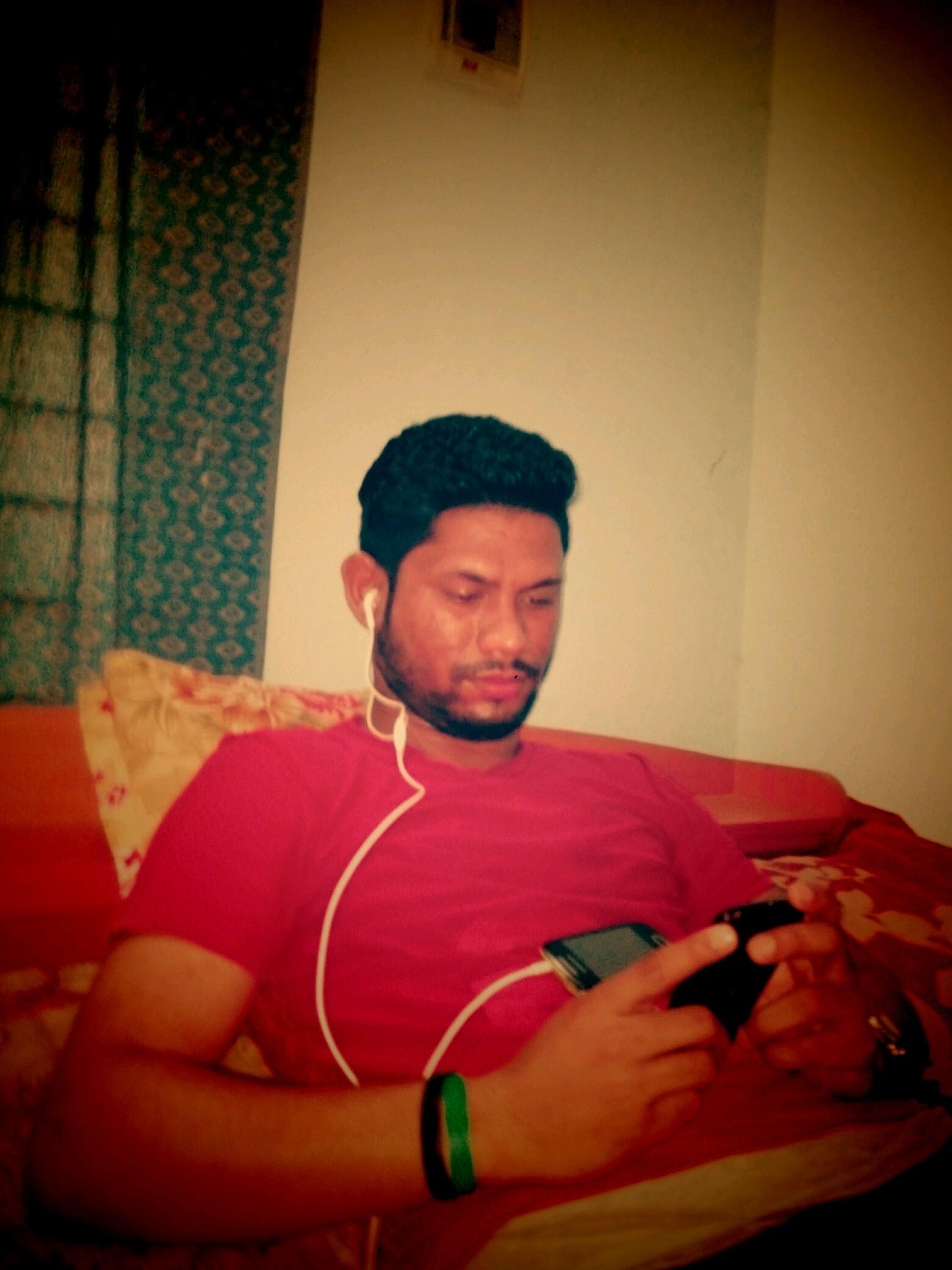 Niharsarkar8's profile picture. 