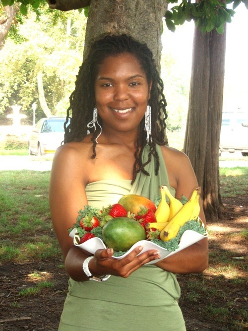 I am a holistic health coach and raw/vegan food chef.