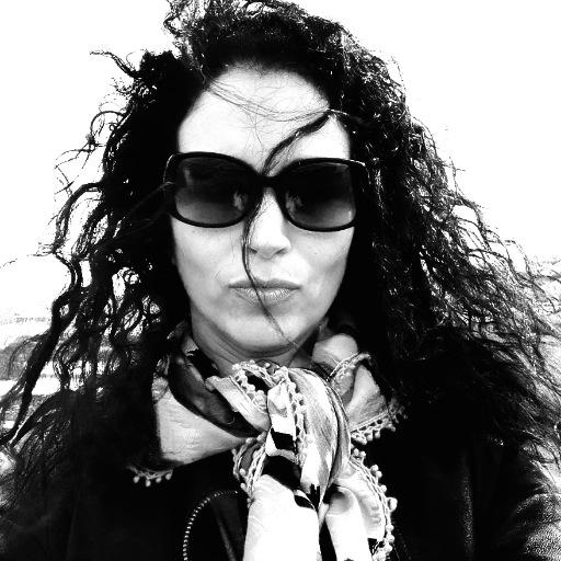 Critical thinker, feminist, social, sensitive, electric guitar lover, forensic psychology, programming, freedom, equality, justice, fairness, love and life