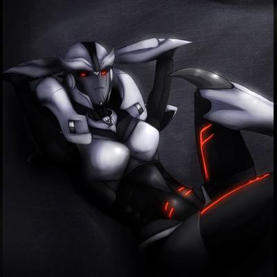 The daughter of the Lord Megatron. My mother was an autobot but she went offline #PartAutobot #PartDecepticon