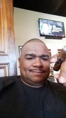 azdizzzel's profile picture. whiskey car's cigars and firearms kik- azdizzzel