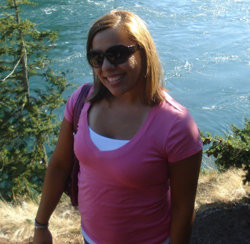 yordanicole's profile picture. 