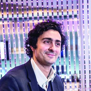 YacineMahfoufi's profile picture. Marketing/Tech/B2B/PopCulture