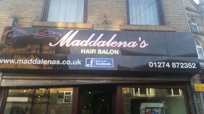 Hair and beauty salon in #Cleckheaton #Bradford, offering spray tans, .tanning course's . beach brown , styles, colouring, entity nails, sunbeds and more. I my