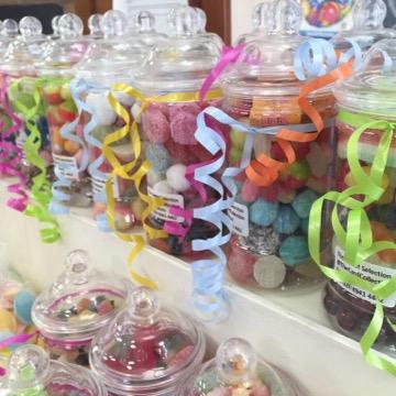 Card Collection, East Molesey Selling Retro sweets, Selling Memories! Selling online or orders over the phone 0208 941 4462 / https://t.co/pdL35z9PmF
