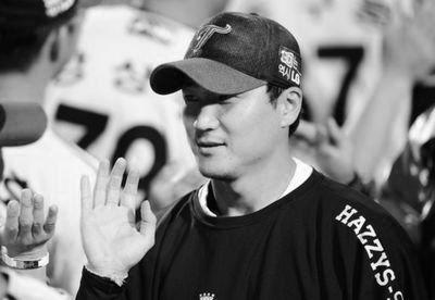 안녕하세요? LG twins 좌완투수 신재웅 봇입니다. 2015도 불펜에서 열심히 하겠습니다. ^^ 더 힘을 내어 팀의 승리에 보탬이 되겠습니다. 무적 엘지!!! (야구중 봇주가 폭트할 수 있습니다)
Türkiye'yi seviyorum