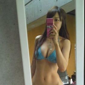 おっぱいはEかっぷです♡仲良くなったらLINeしよ☆☆最近えっちとおなにーの回数が増えてきたので一部写メとかツイートします♡みんなRTね♡♡