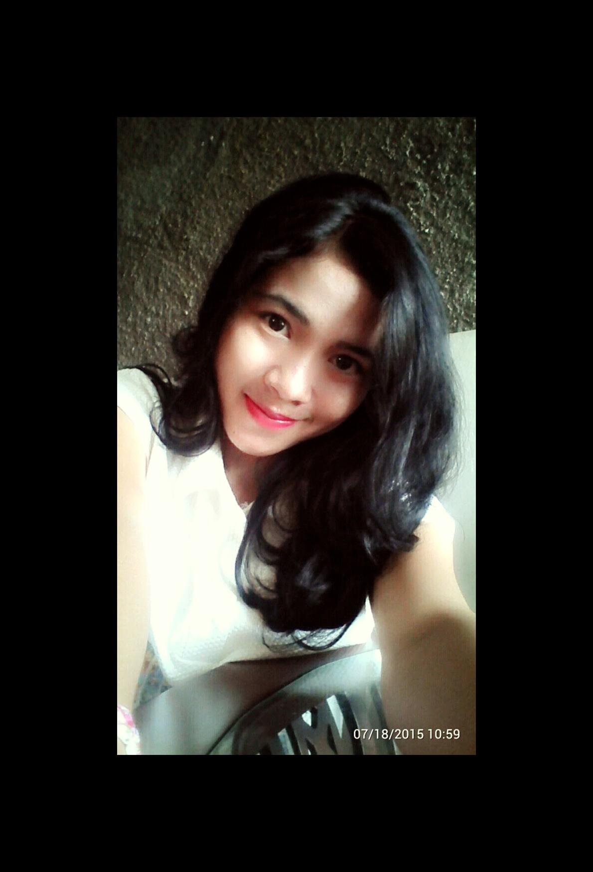 i'm niken veronica widya putri | follback? just mentions :)