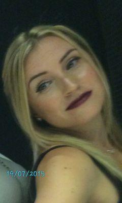 FayeB_LDN's profile picture. Mama | Writer | PhD 🔜 post millennial lit| ♓️ | an ever-evolving Mistresspiece