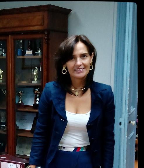 Madre de tres hijos bellísimos. Profesora de educacion diferencial de la UACH.