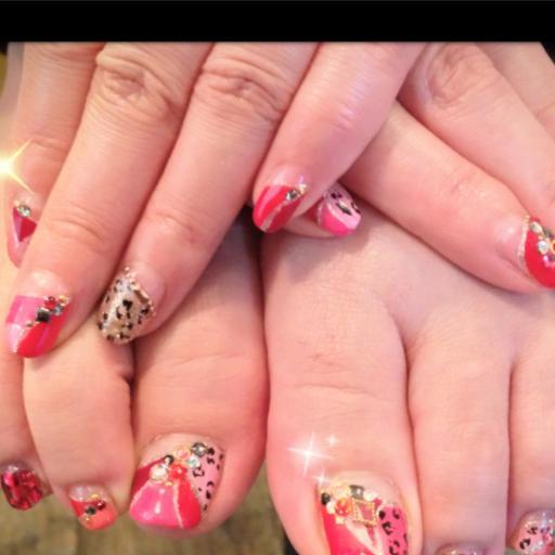 selfnaillover's profile picture. ネイルしてみたいけど難しそう？でも、意外と簡単にできちゃうんです♡15秒なのでご紹介しますね♫
いいなと思ったらフォロー×RTで皆で可愛くなっちゃいましょう！