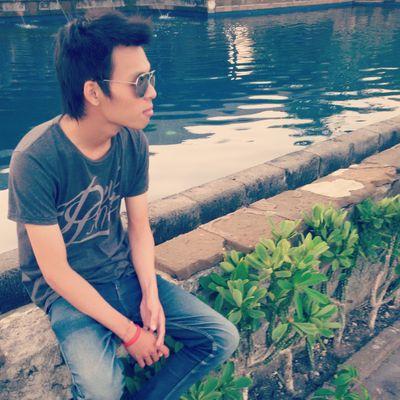 KrisnaWibowo11's profile picture. Faculty of Law, Warmadewa University '13.