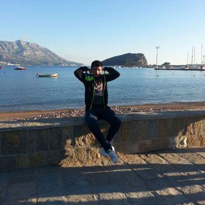 22b40c88593a451's profile picture. 