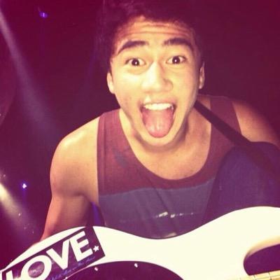 Hello, I'm a girl that loves four dorks and will love and support them forever. CALUM IS BAE