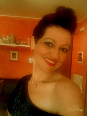 francy733's profile picture.