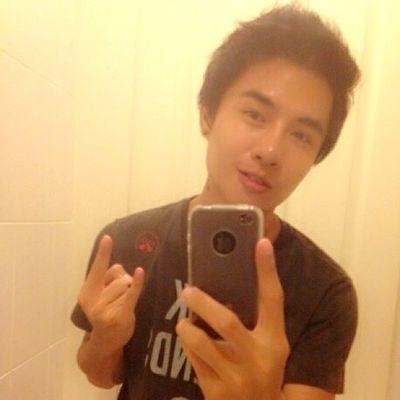 9d9dedb5a28f48a's profile picture. i love diving , hiking , photography